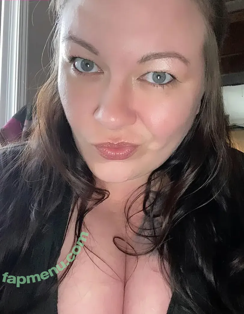 Nicole Schwenk nude photo #0008 (nikkygreeneyes)