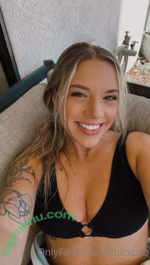 Nicole Stoolfire nude photo #0002 (lilnicxoxo / n.stoolfire / nstoolfire)