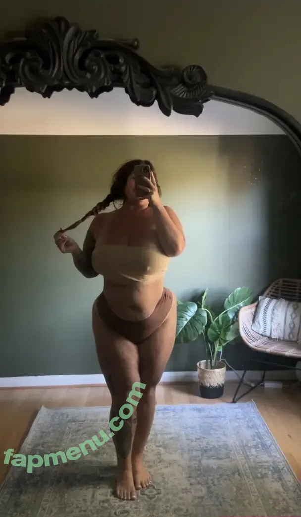 Nicole Victoria nude photo #0025 (hernamewasnikki / hernamewasnikkii (OF / nicolevictoria.g)