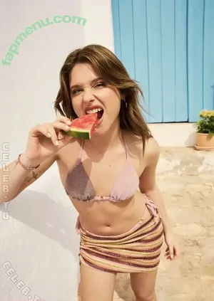 Nicole Wallace / itsnicolewallace nude photo #0105