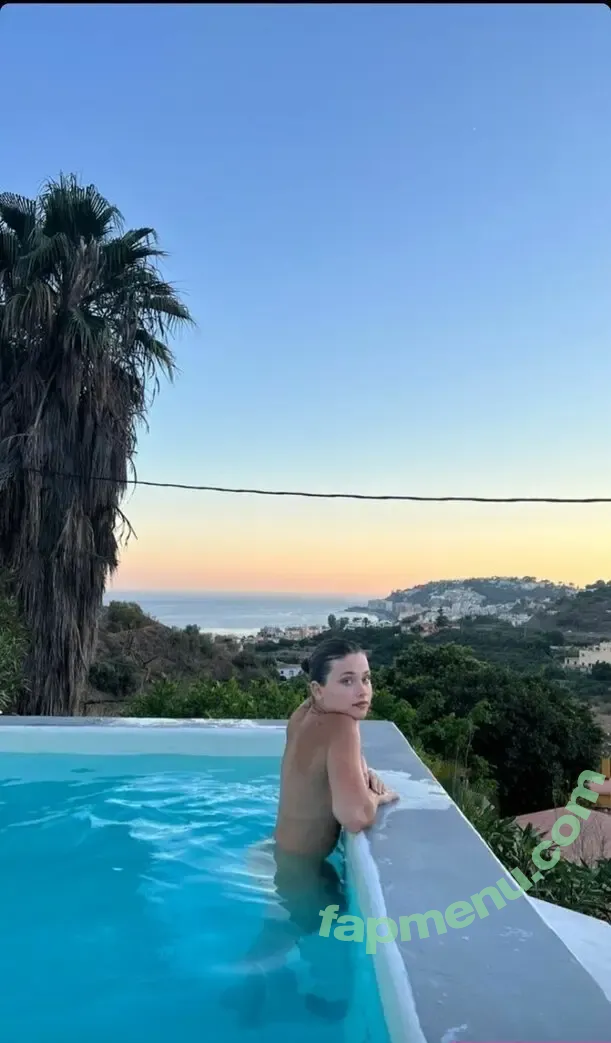 Nicole Wallace nude photo #0014 (itsnicolewallace)