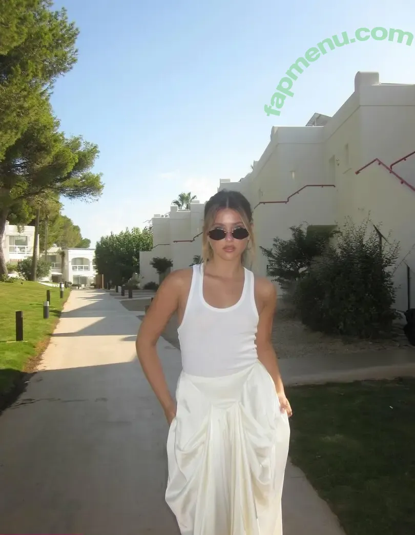 Nicole Wallace nude photo #0090 (itsnicolewallace)