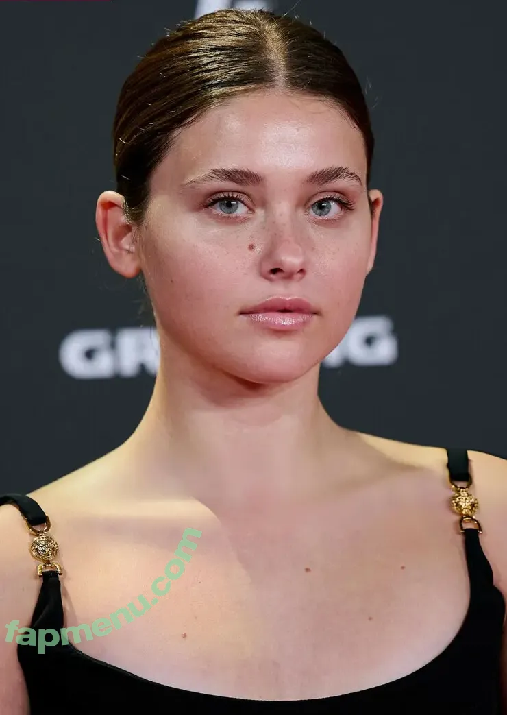 Nicole Wallace nude photo #0138 (itsnicolewallace)