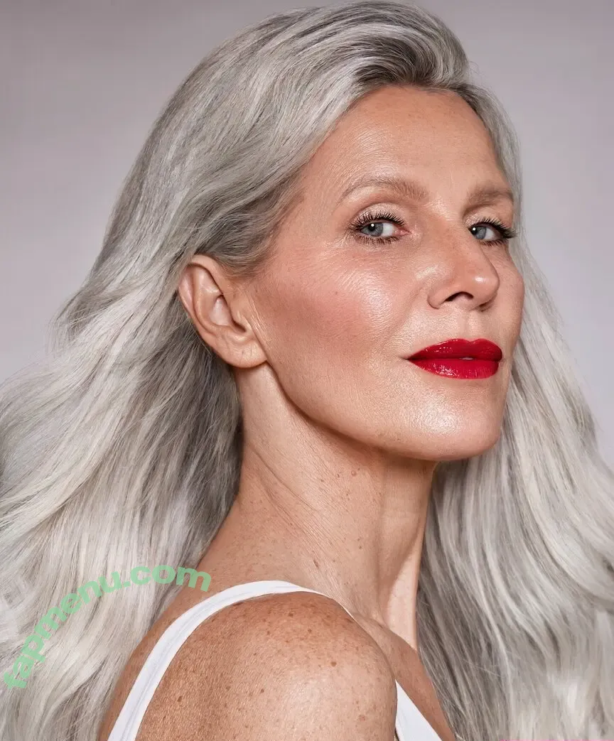 Nicole Wittner nude photo #0002 (nicole_kirsten_wittner)