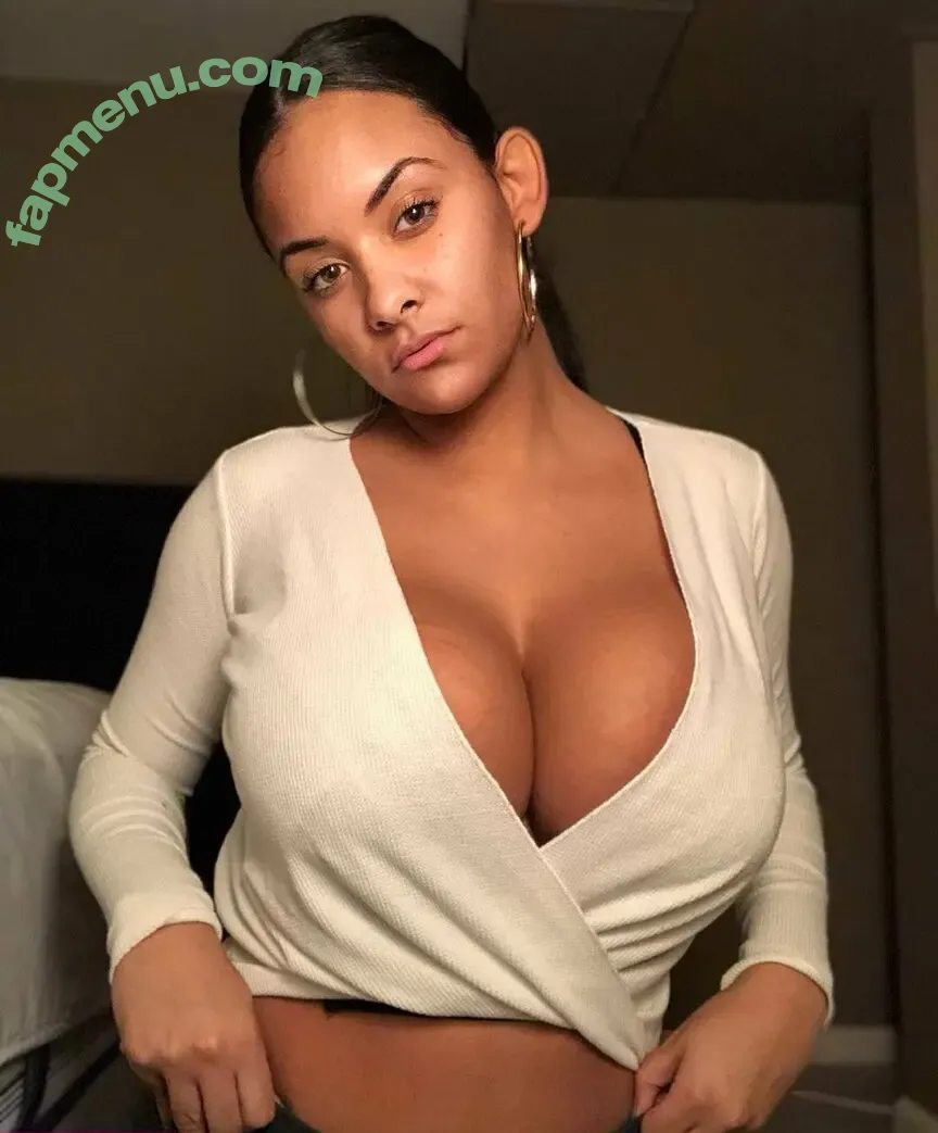 Nicolealexisxo nude photo #0051 (Nicolealexisxo)