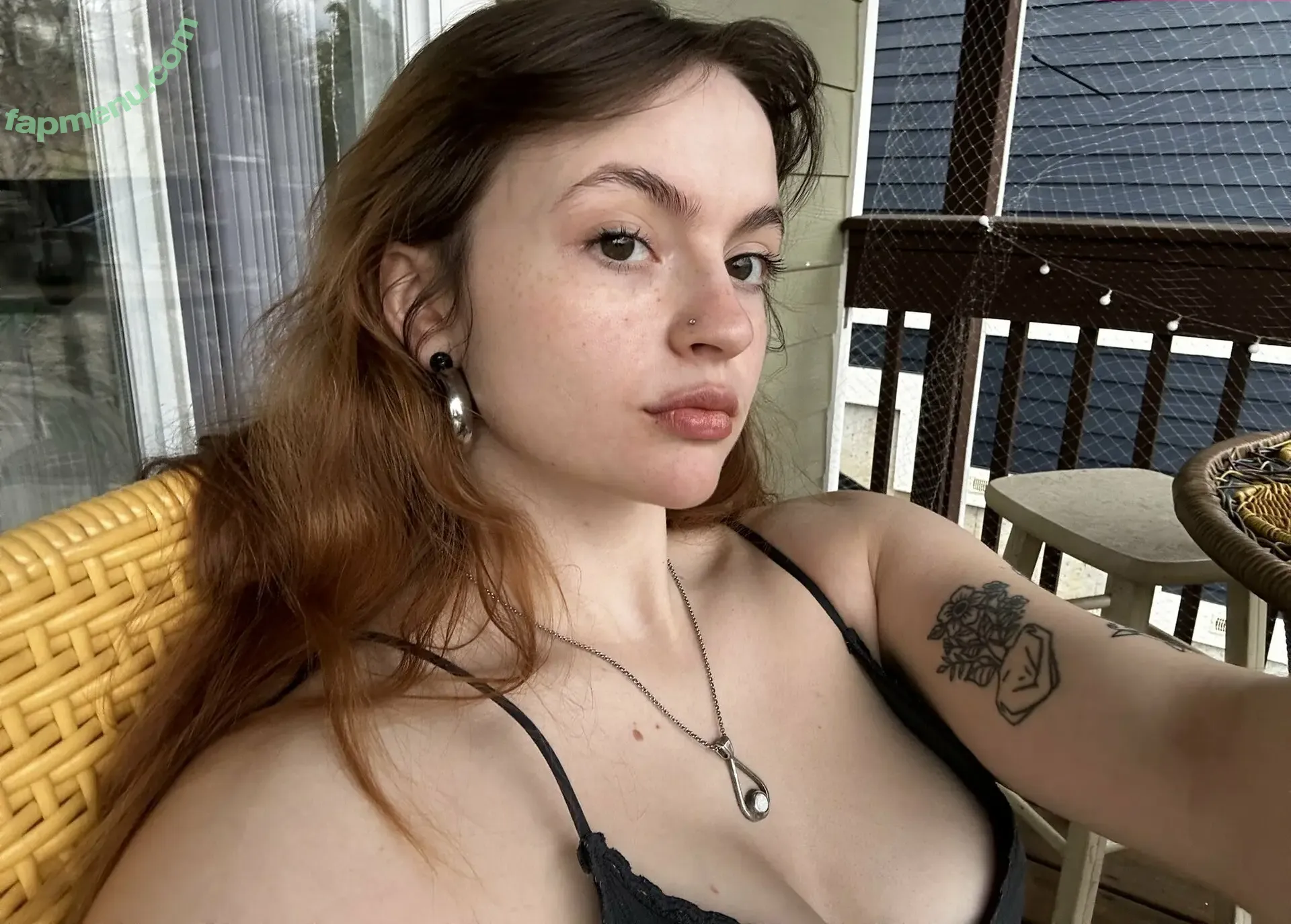 nicolebbyxxoo nude photo #0007 (nicolebbyxxoo)
