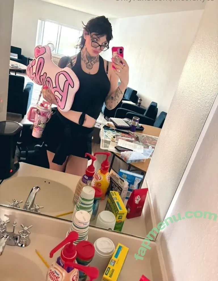 nicolenyte nude photo #0030 (nytenicole)