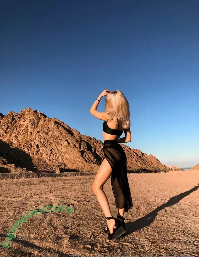 nicolettten nude photo #0003 (nicolettte.m)