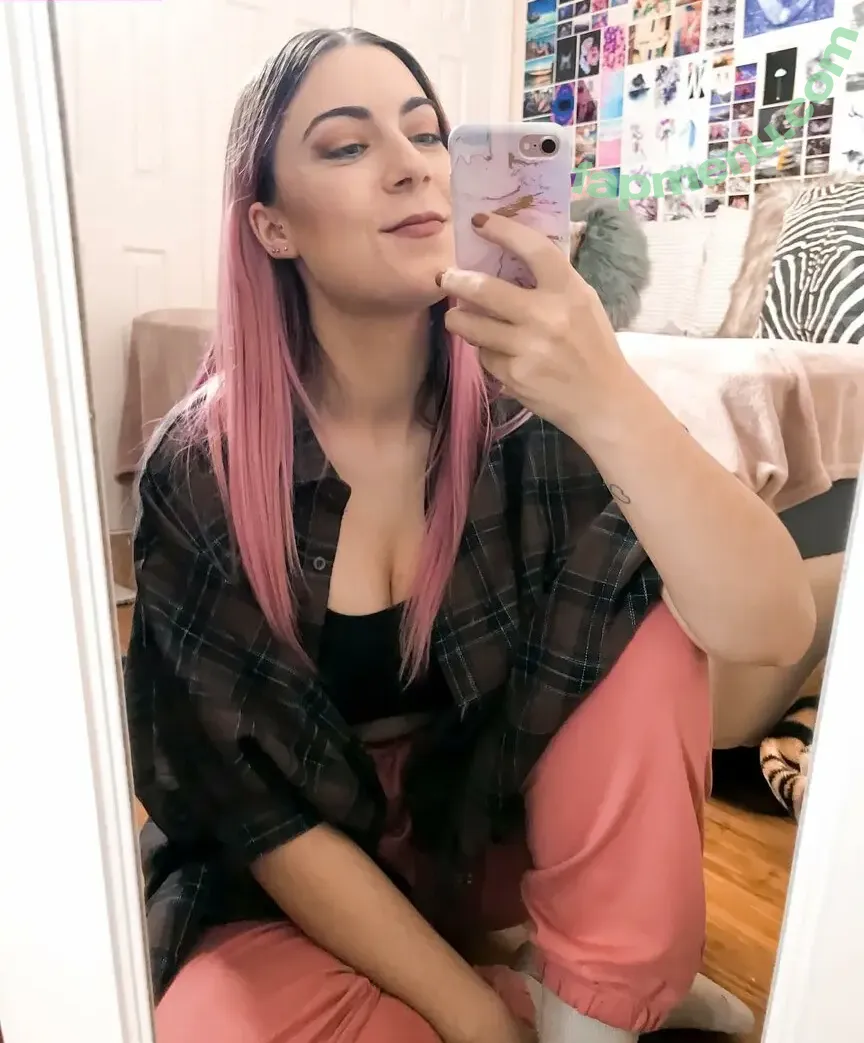 NicsandNacs nude photo #0027 (nicnacfattass)