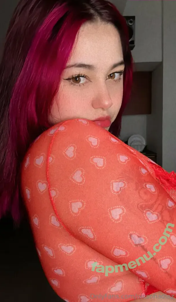 Nicsofiadiaz nude photo #0181 (Nicsofiadiaz)