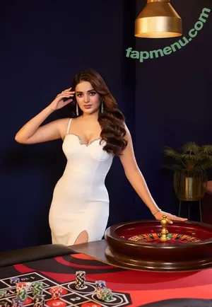 Nidhhi Agerwal / nidhhiagerwal nude photo #0081