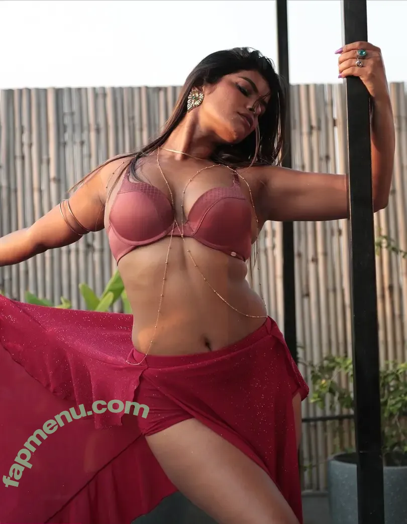 Nidhi Goel nude photo #0126 (Mjnidhi / Moodybeasty)