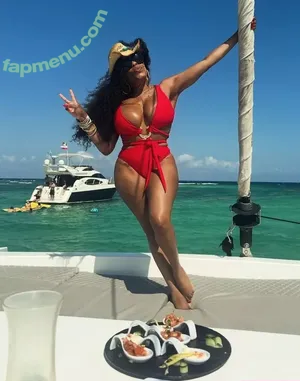 Niecy Nash / niecynash1 nude photo #0137