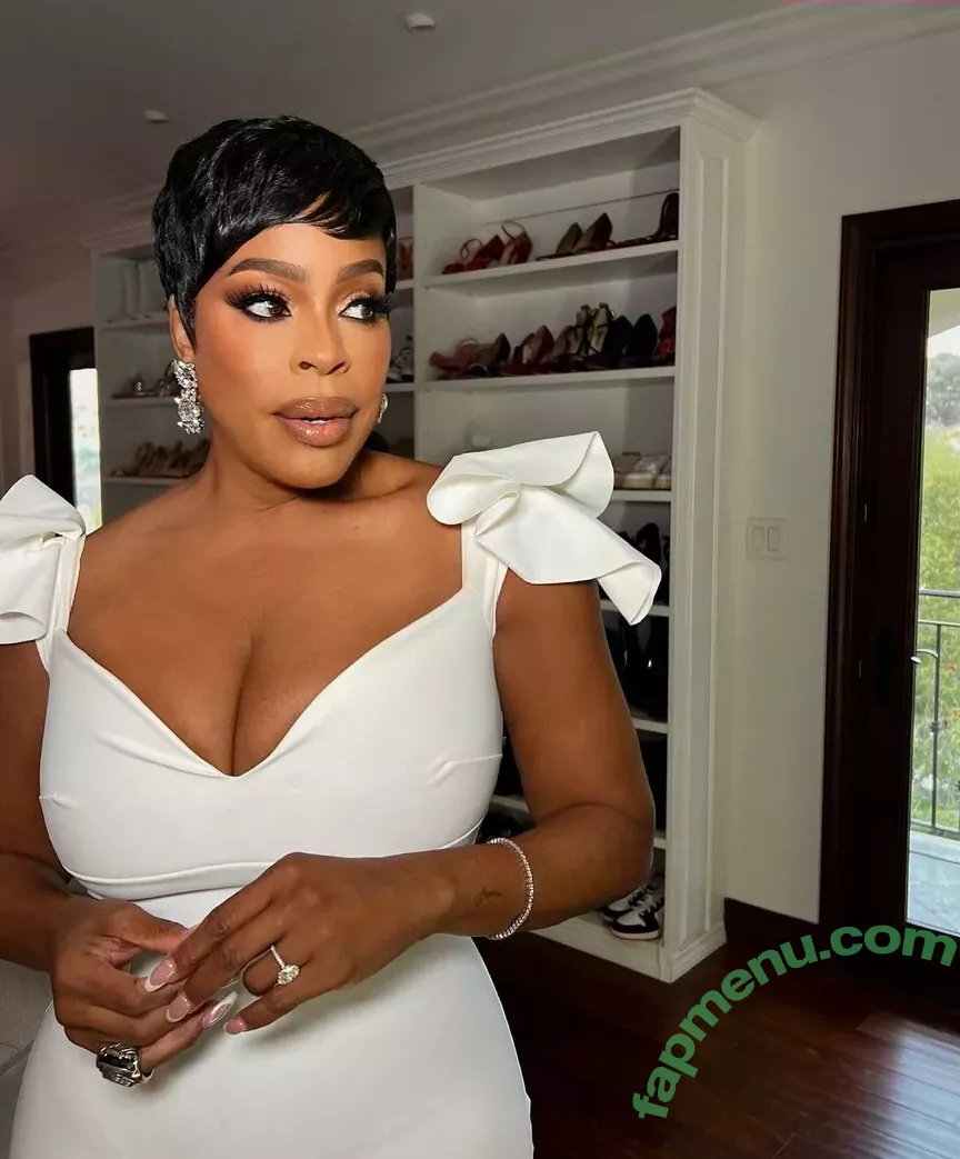 Niecy Nash nude photo #0105 (niecynash1)