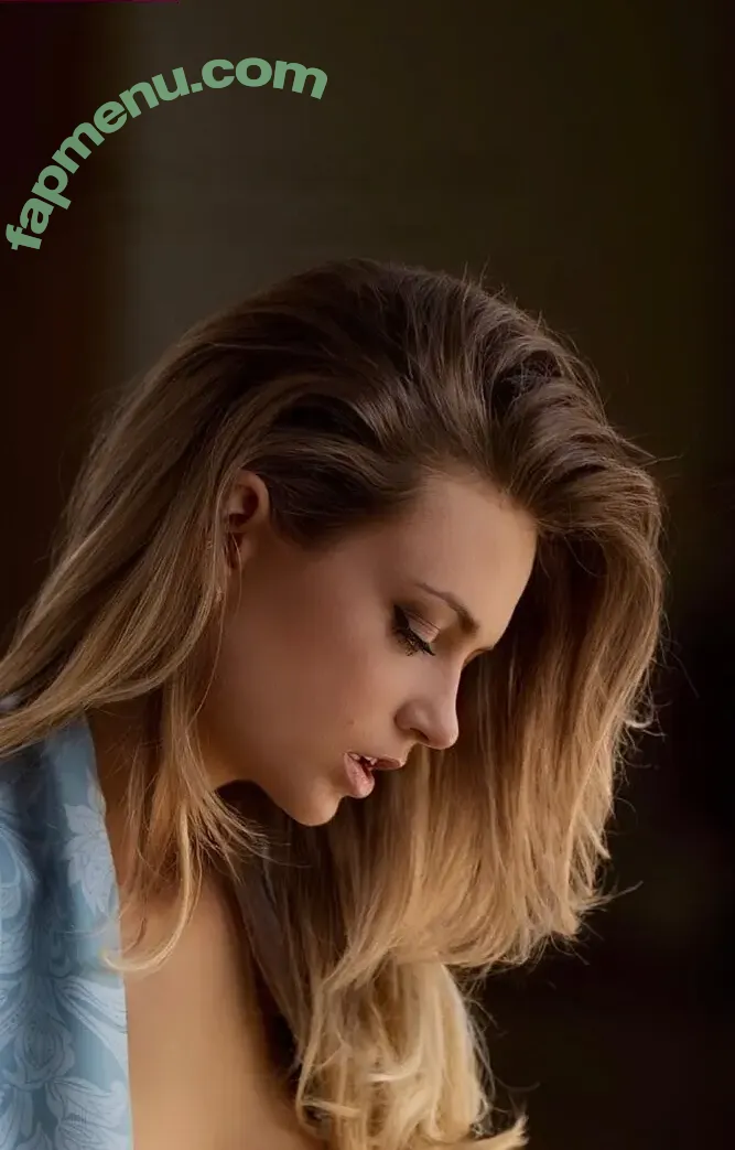 nienkefit nude photo #0012 (nienke.fitness)