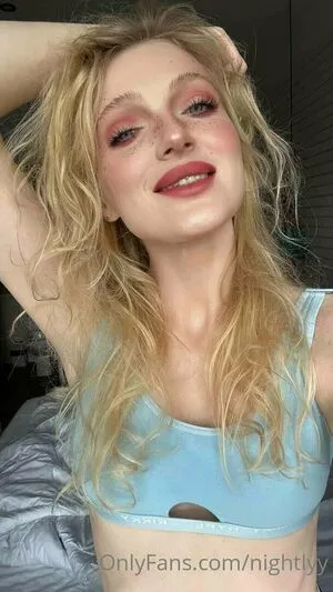 Nightlyy / elara_moonq / nightly nude photo #0086