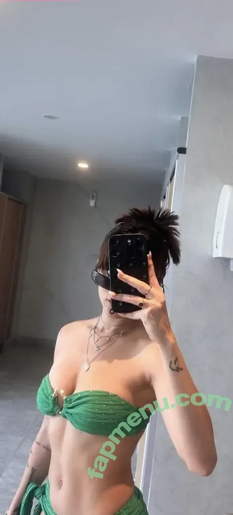 Niharika Tiwari nude photo #0016 (niharikatiwari001)