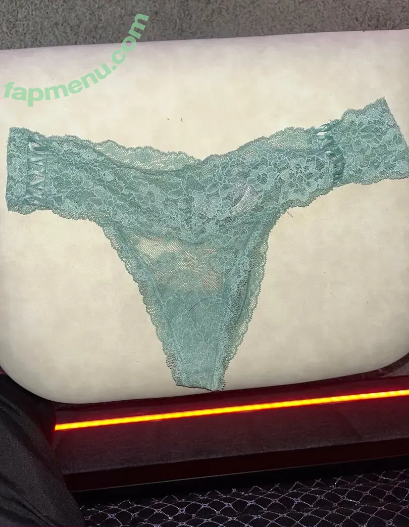 niiathefreak nude photo #0173 (niiathefreak)