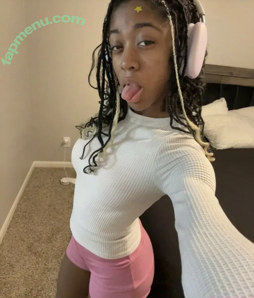 Nijahownsaglock nude photo #0005 (nijah / nijahownsawhat / reel)