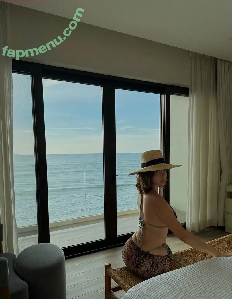 Nika Higashionna nude photo #0037 (nikahigashionna / notyourbabybooo)