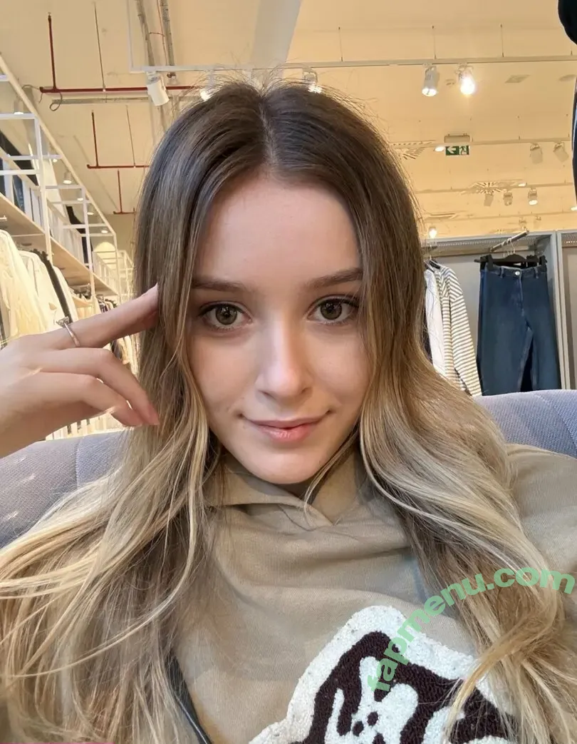 nikadivine nude photo #0003 (nikagodess)