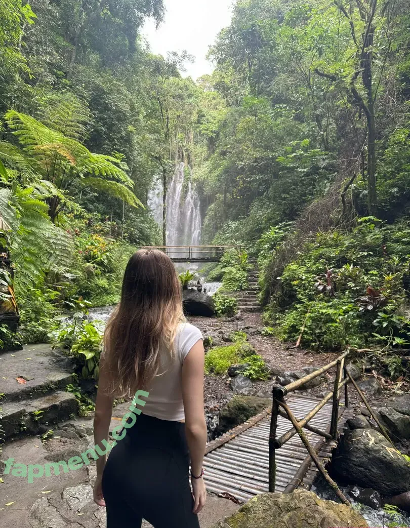 nikadivine nude photo #0026 (nikagodess)