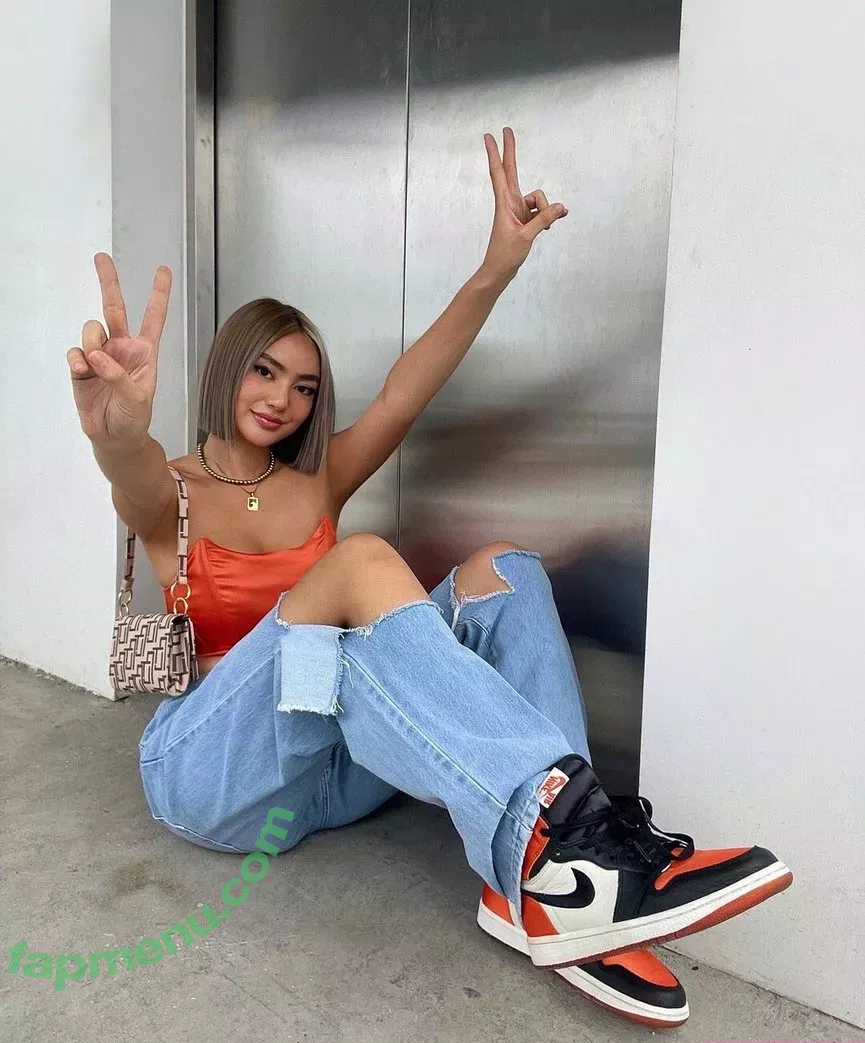 nikahigashionna nude photo #0019 (nikahigashionna)