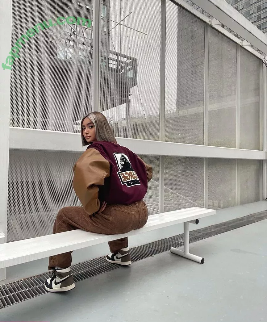 nikahigashionna nude photo #0033 (nikahigashionna)