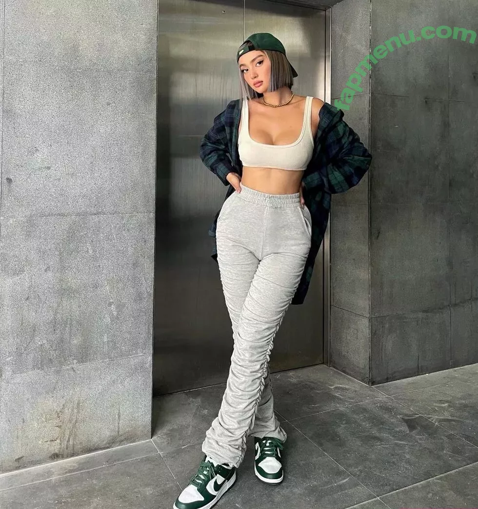 nikahigashionna nude photo #0043 (nikahigashionna)