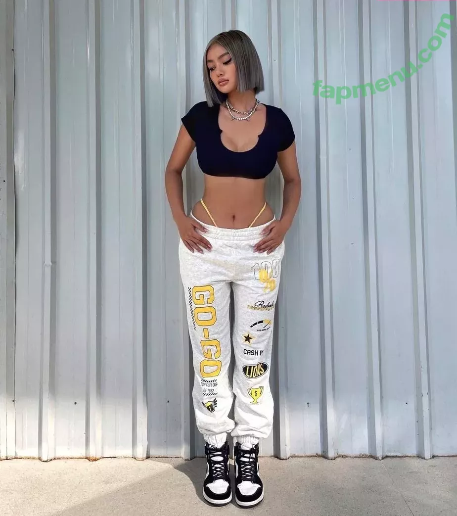 nikahigashionna nude photo #0052 (nikahigashionna)