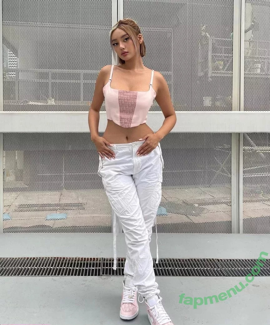 nikahigashionna nude photo #0172 (nikahigashionna)