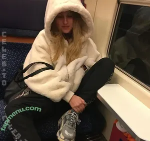 Nike101 / nikehunderteins nude photo #0075