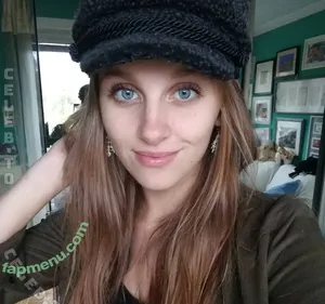 Nike101 / nikehunderteins nude photo #0084