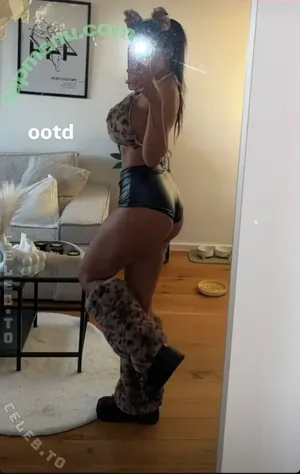 Nikelein nude photo #0140