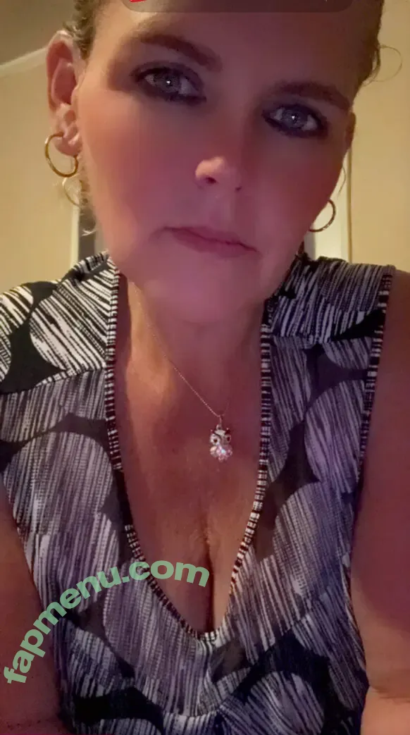 niki.j nude photo #0032 (nikijofficial)