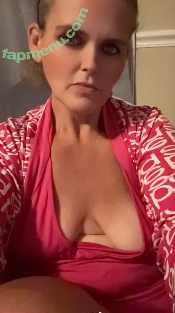 niki.j nude photo #0035 (nikijofficial)