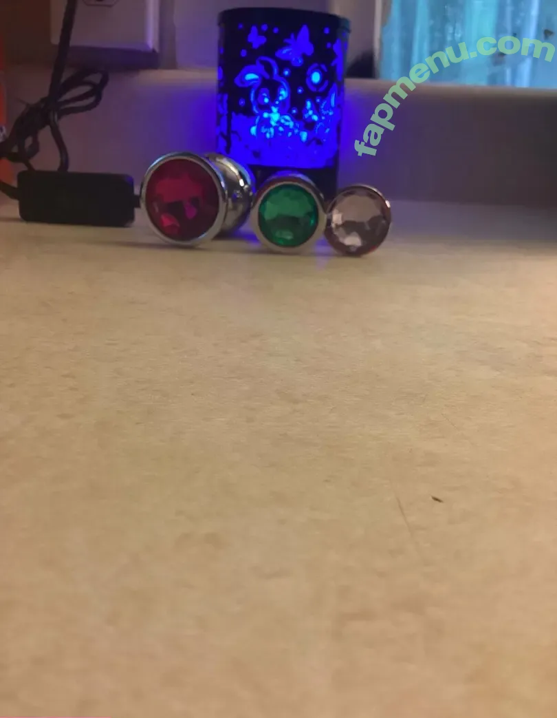 niki.j nude photo #0037 (nikijofficial)