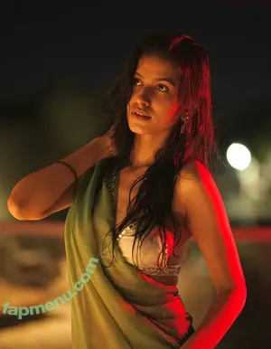 Niki Lalwani / nikilalwani_27 nude photo #0036