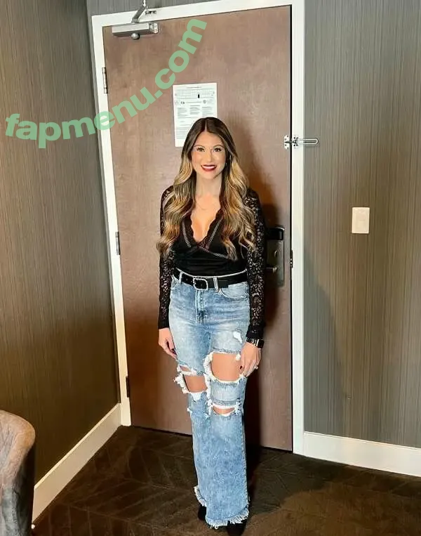 niki_nextdoor nude photo #0009 (nikizefanya)