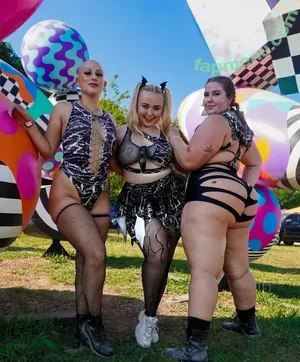 Niki Peacock / presidentniki nude photo #0163