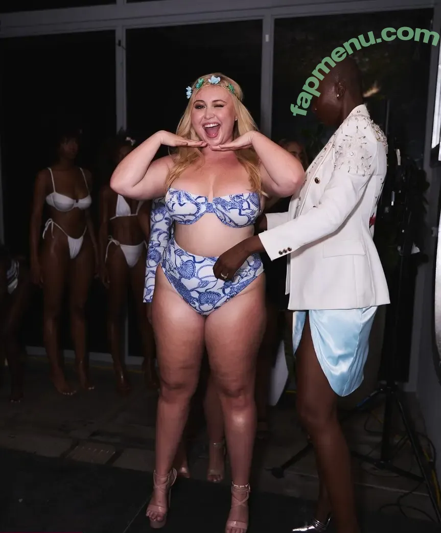 Niki Peacock nude photo #0147 (presidentniki)