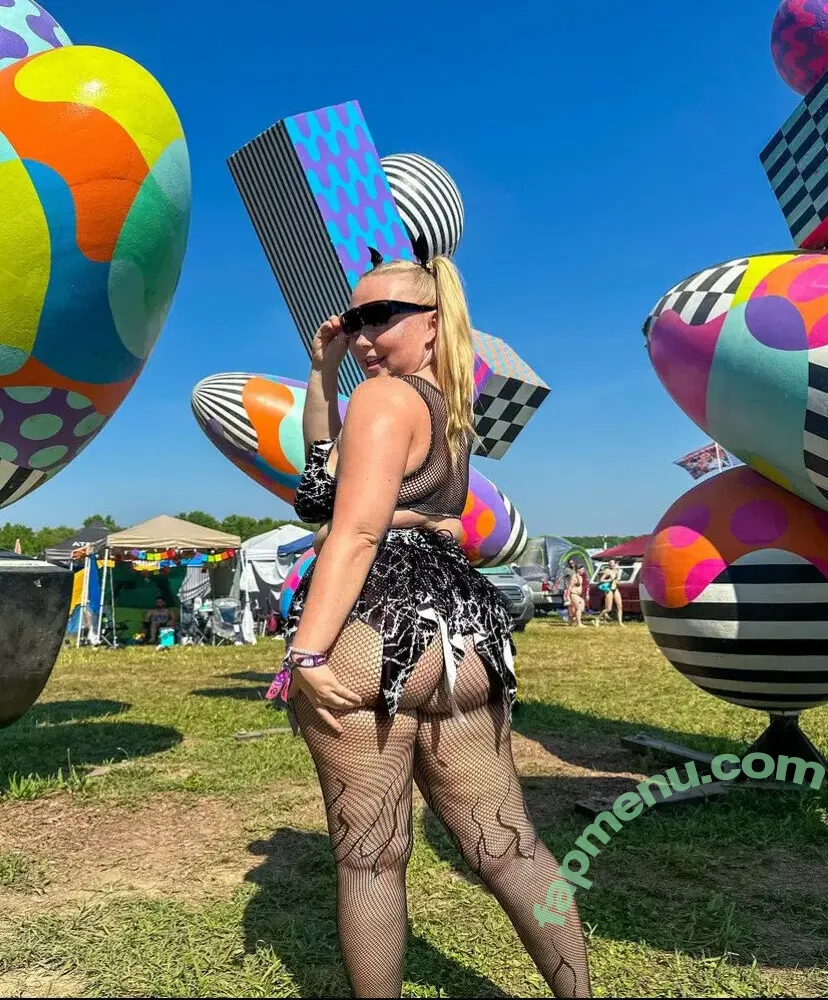 Niki Peacock nude photo #0168 (presidentniki)