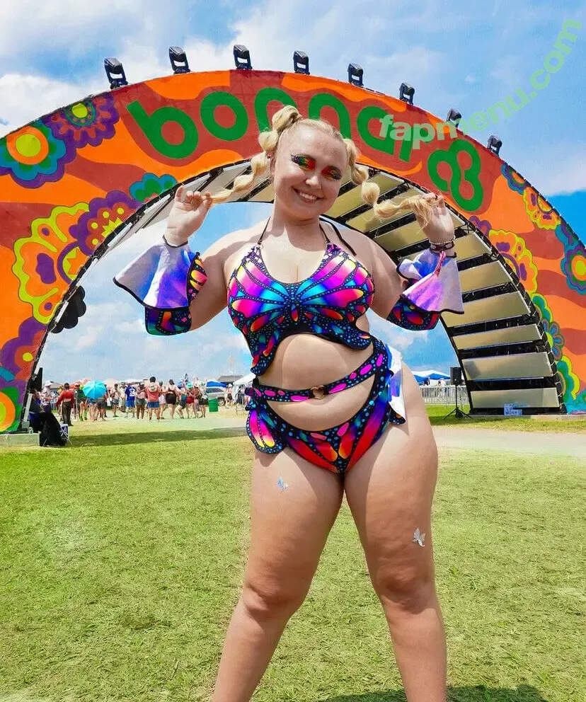 Niki Peacock nude photo #0182 (presidentniki)