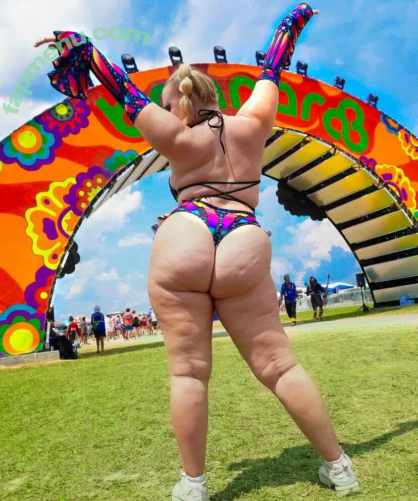 Niki Peacock nude photo #0185 (presidentniki)