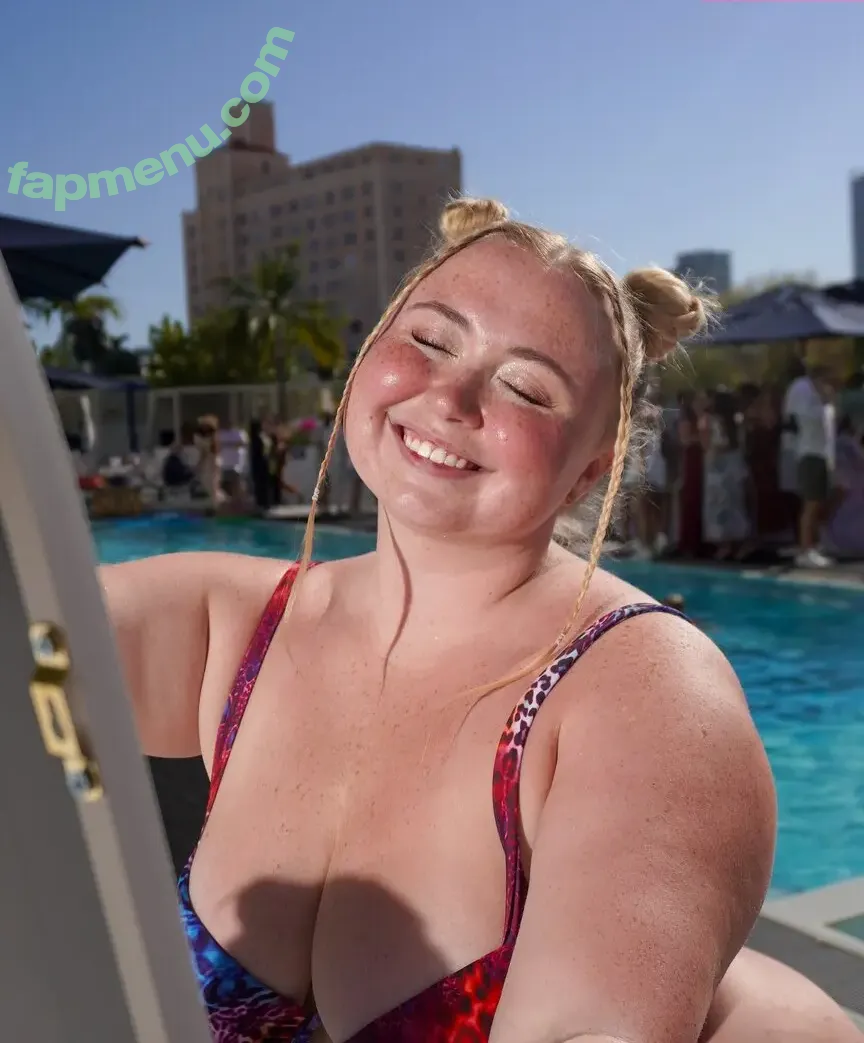 Niki Peacock nude photo #0594 (presidentniki)