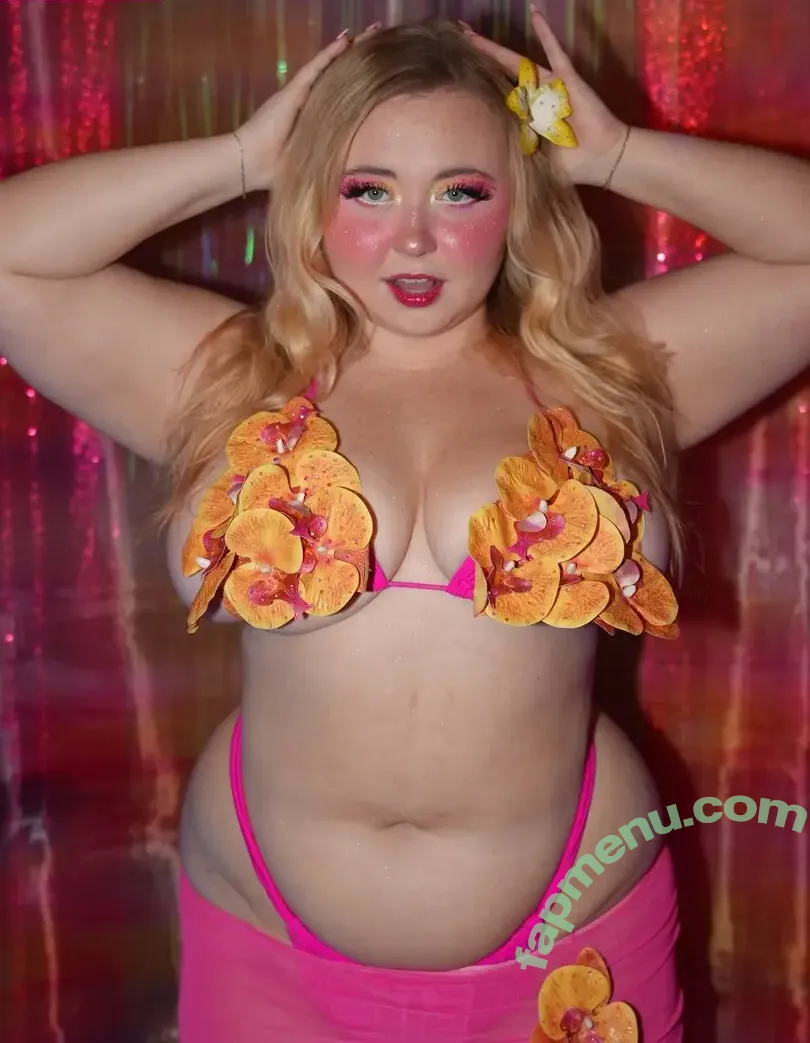 Niki Peacock nude photo #0741 (presidentniki)