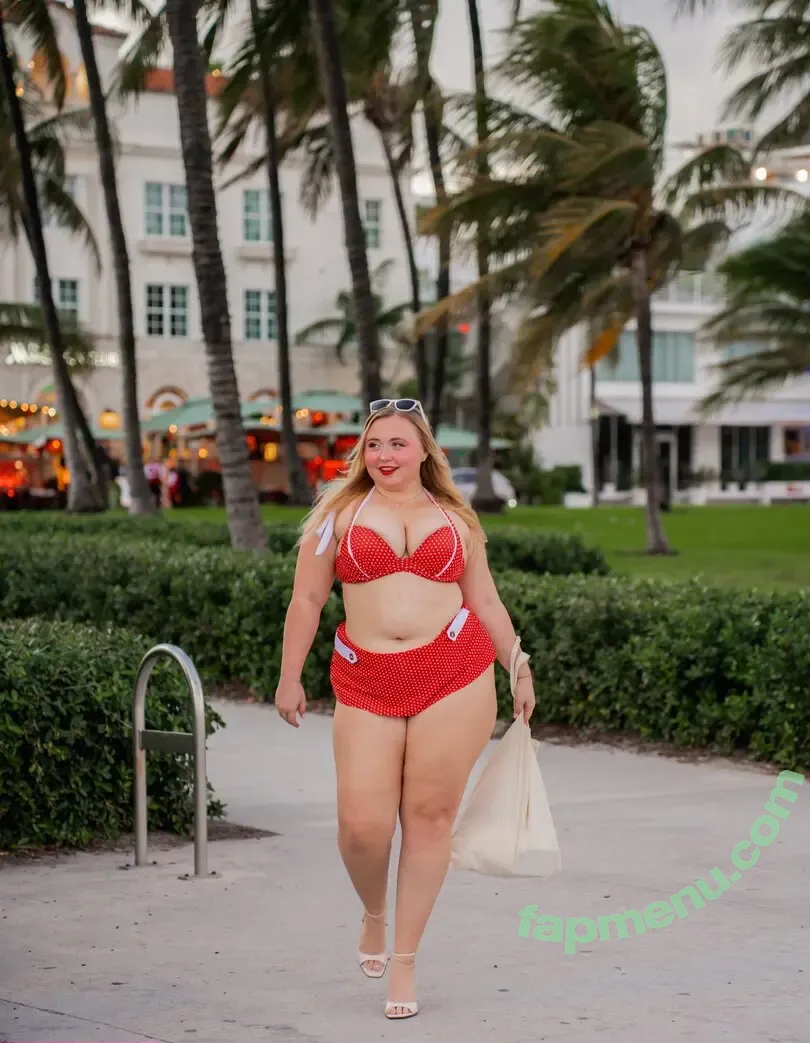 Niki Peacock nude photo #0773 (presidentniki)