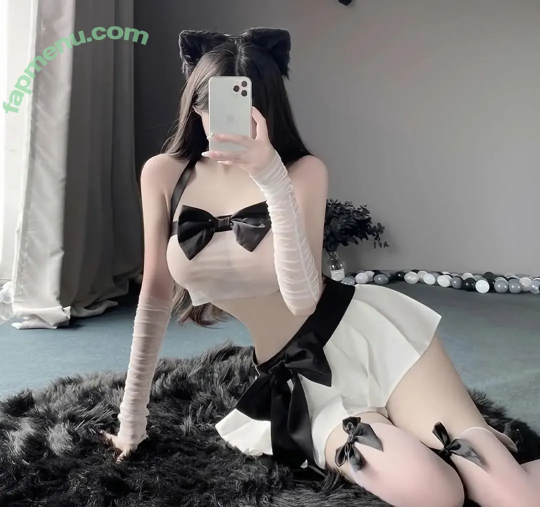 NikiMeow nude photo #0047 (nikimeow_ / nikimeowxo)