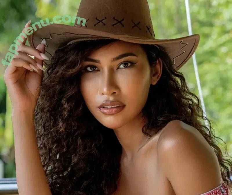 Nikimeowxo nude photo #0038 (niki_meowxo)