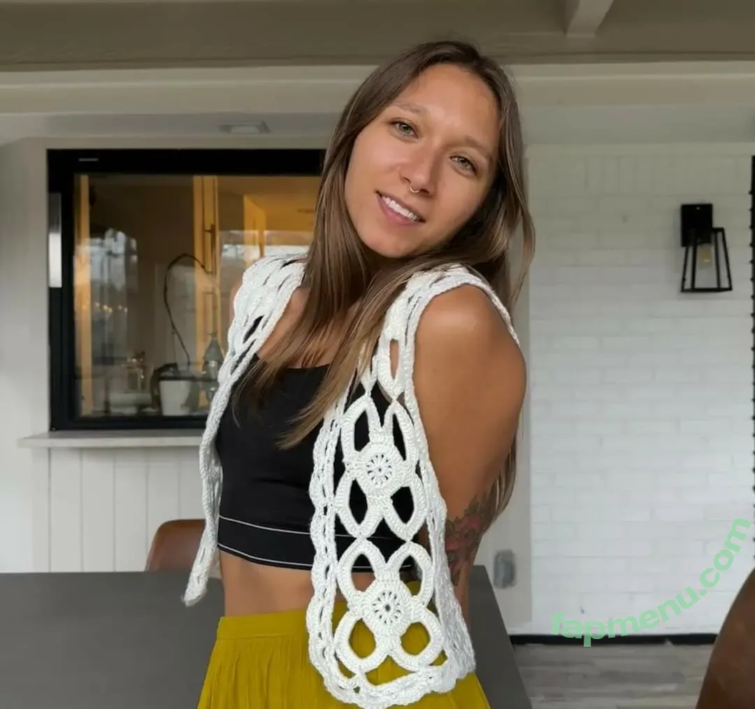 Nikita Crump nude photo #0031 (nikitacrump / nikitapoppy)